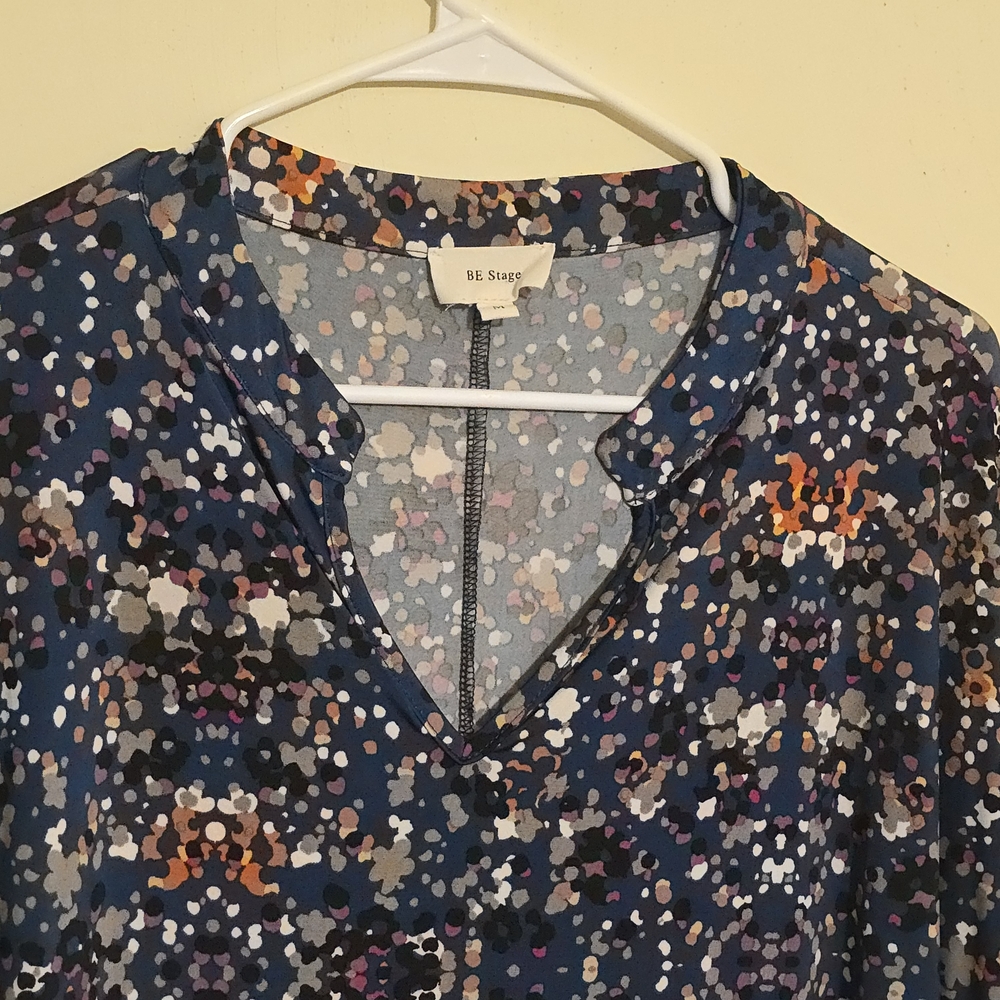 Stylish Multicolor Patterned Blouse - Picture 3 of 5